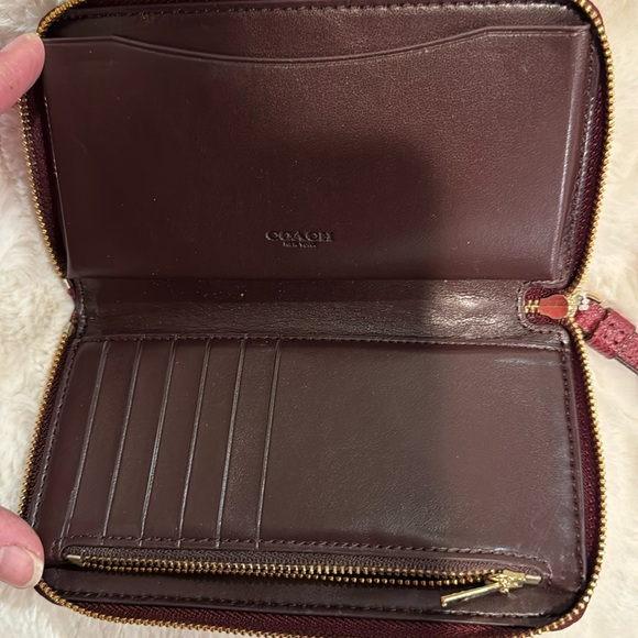 Coach sparkly wristlet - Picture 3 of 7